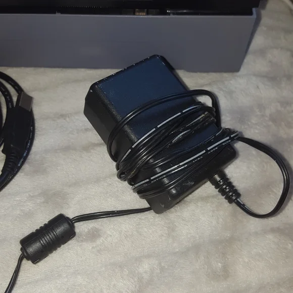 Rollo Thermal label printer 🎉Host Pick🎉 - Picture 3 of 10